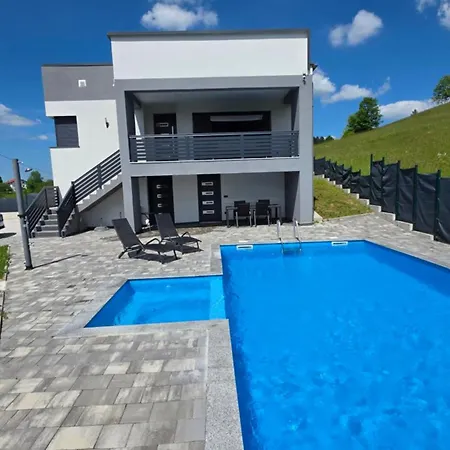 Villa Vienna Buzim